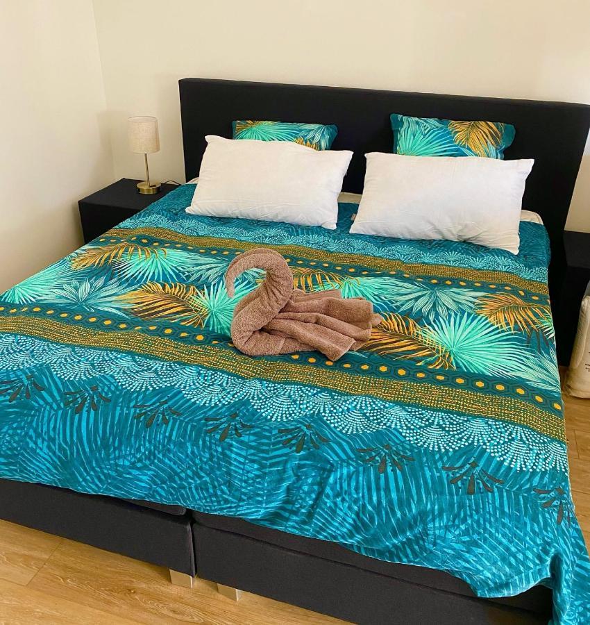 Bed and Breakfast Les 3 E Englebelmer Esterno foto